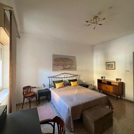 Naos - Guest House Al Teatro Greco Сиракузы Экстерьер фото